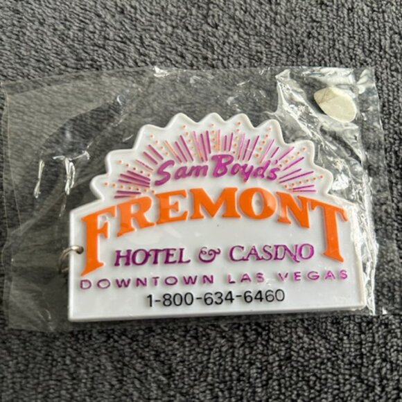 Vintage Sam Boyd's Fremont Hotel & Casino Keychain, Vegas - Picture 2 of 4
